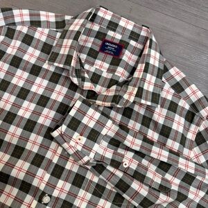 UNTUCKit Men's Plaid Shirt Green Red White Wrinkle-Free LS Button Up Casual - M